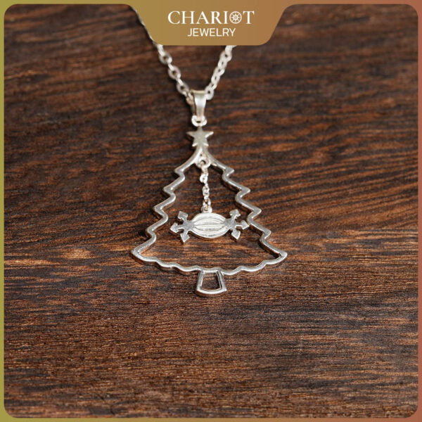 Magnetic Christmas Tree Necklace