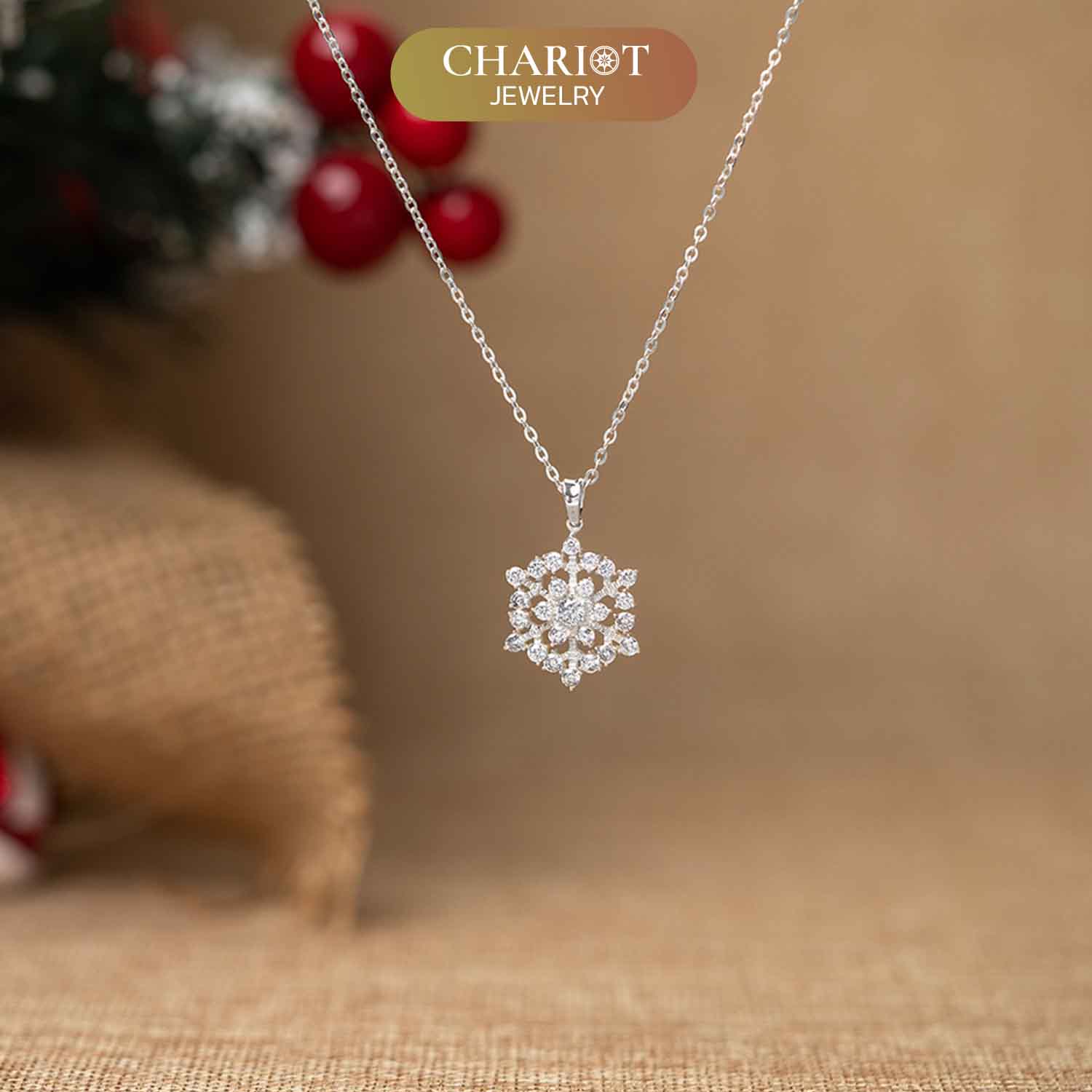 Christmas Necklace: Magical SnowFlake