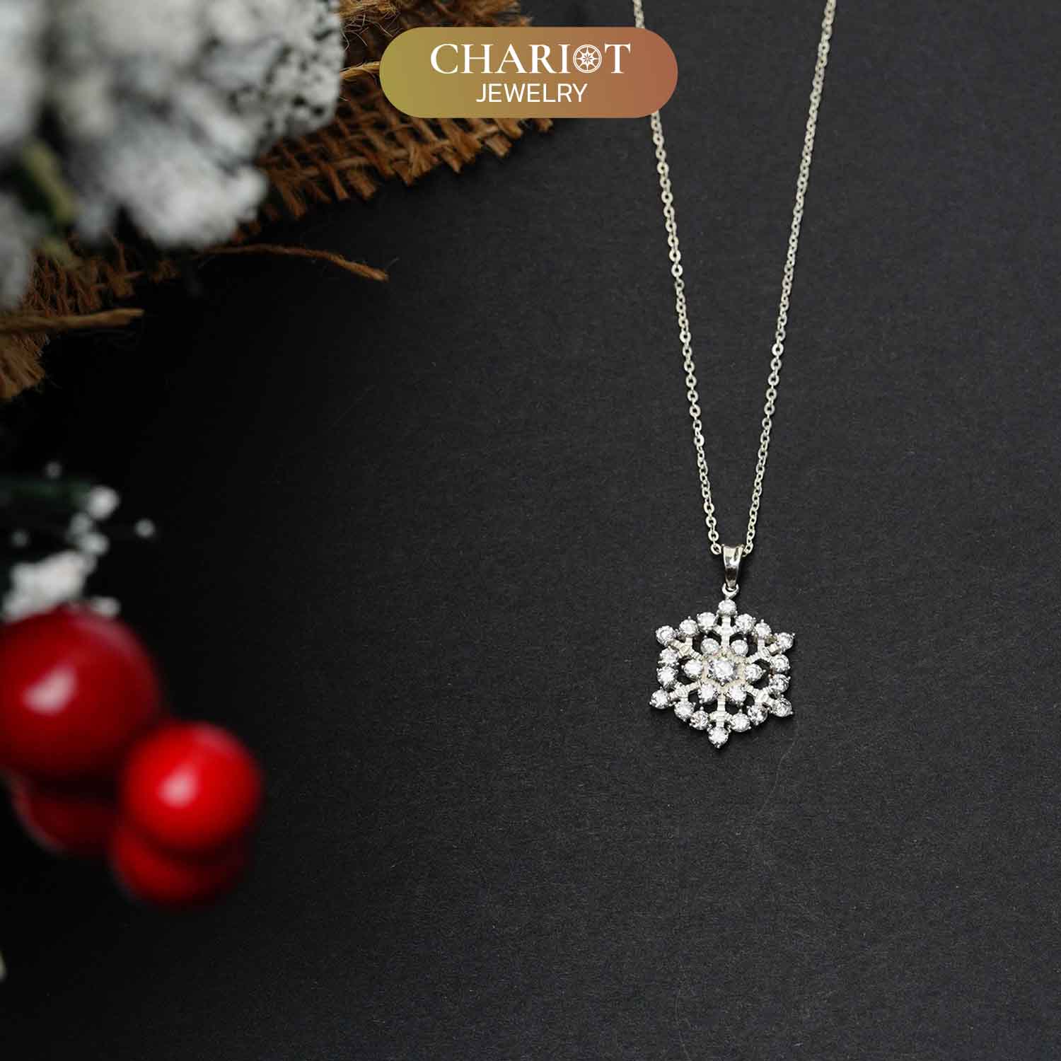 Christmas Necklace: Magical SnowFlake