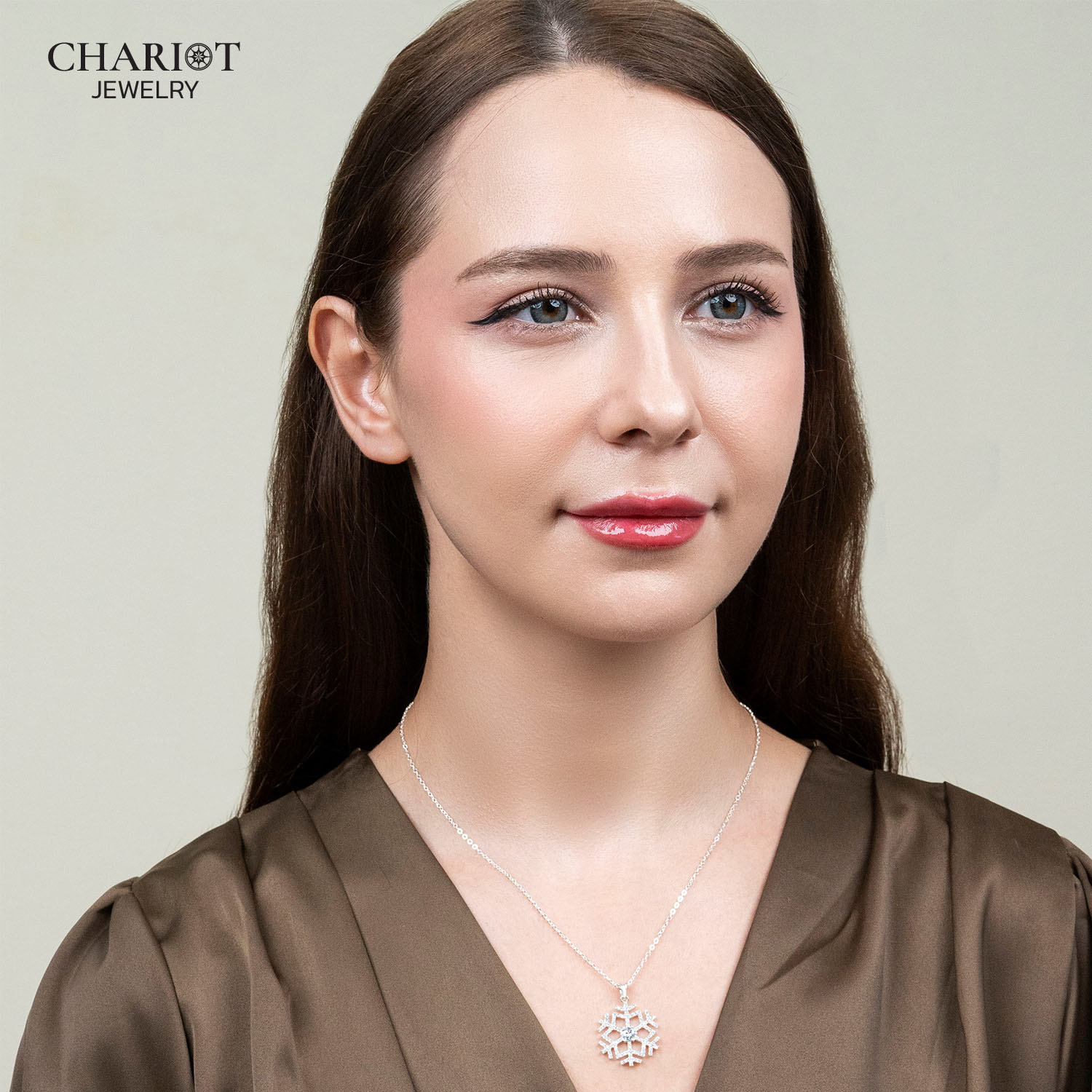 Christmas Necklace: SnowFlake 2 Pendant