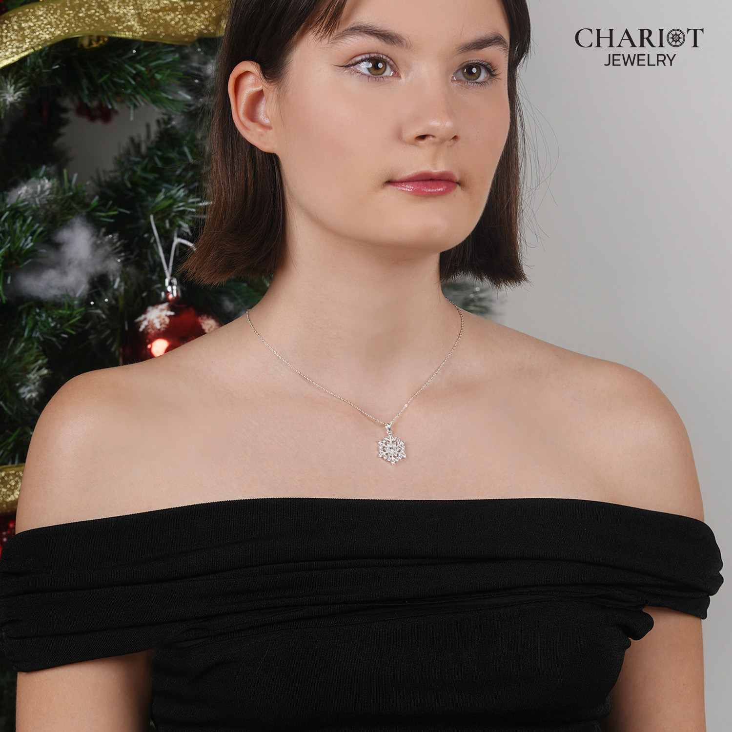 Christmas Necklace: Magical SnowFlake