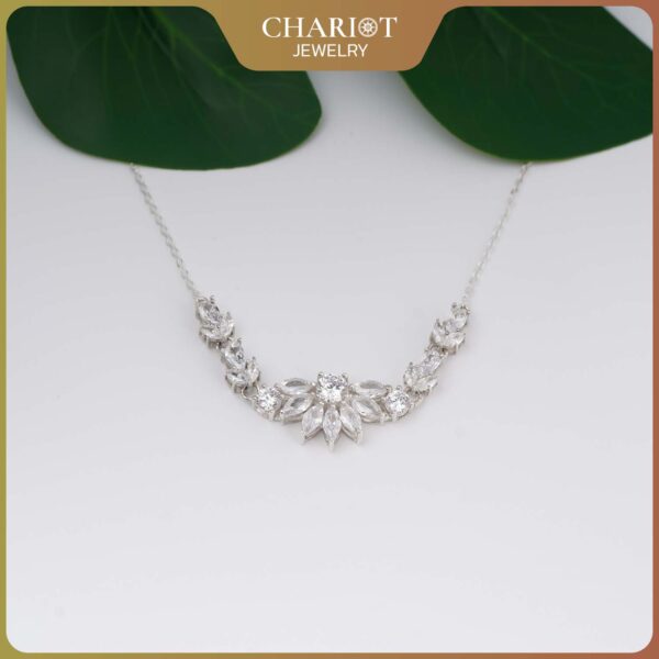 Wreath Special Necklace