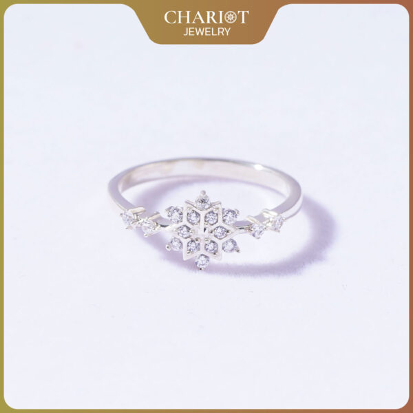 Luxury Flower Snowflake Ring
