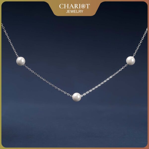 Dainty Pearl Necklace