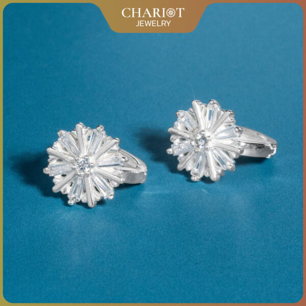 Sparkling Bloom Earrings