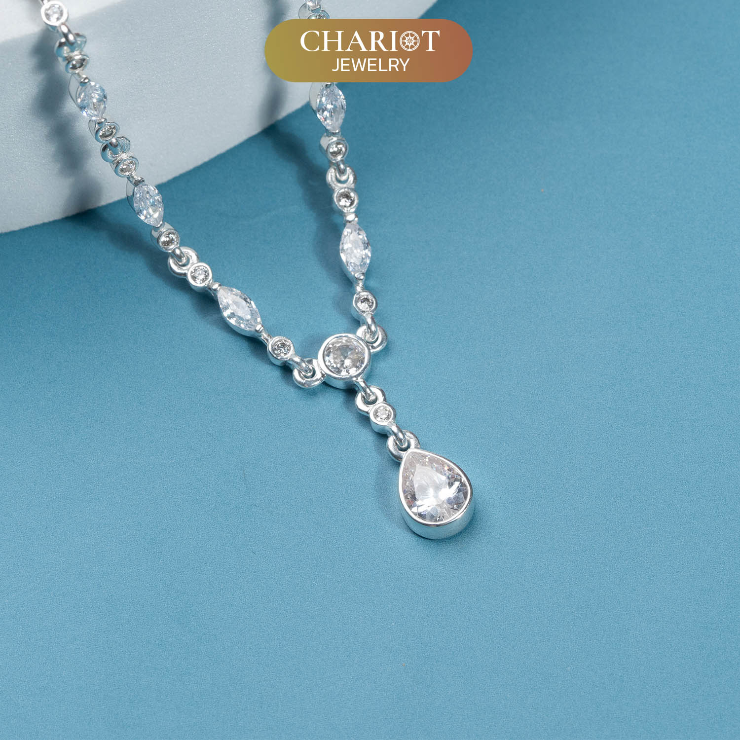 Dazzling Glamour Necklace