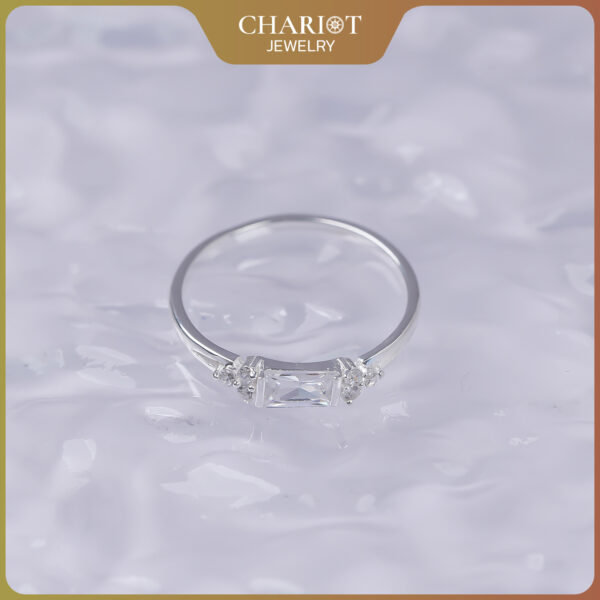 Classic Square Design Ring