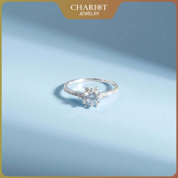 Embellished Ridge Gemstone Ring