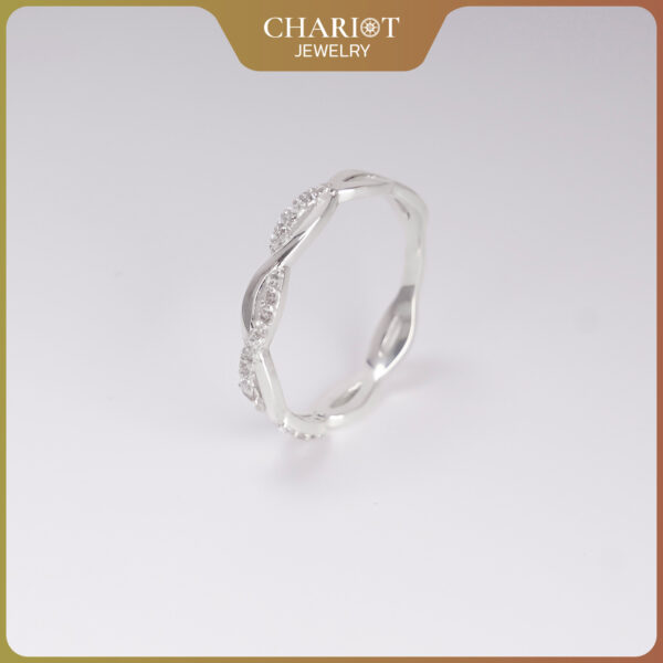 Twisted Elegance Ring